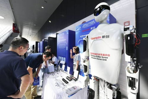 全球機(jī)器人科技盛會杭州啟幕 專業(yè)領(lǐng)域創(chuàng)新引領(lǐng)未來